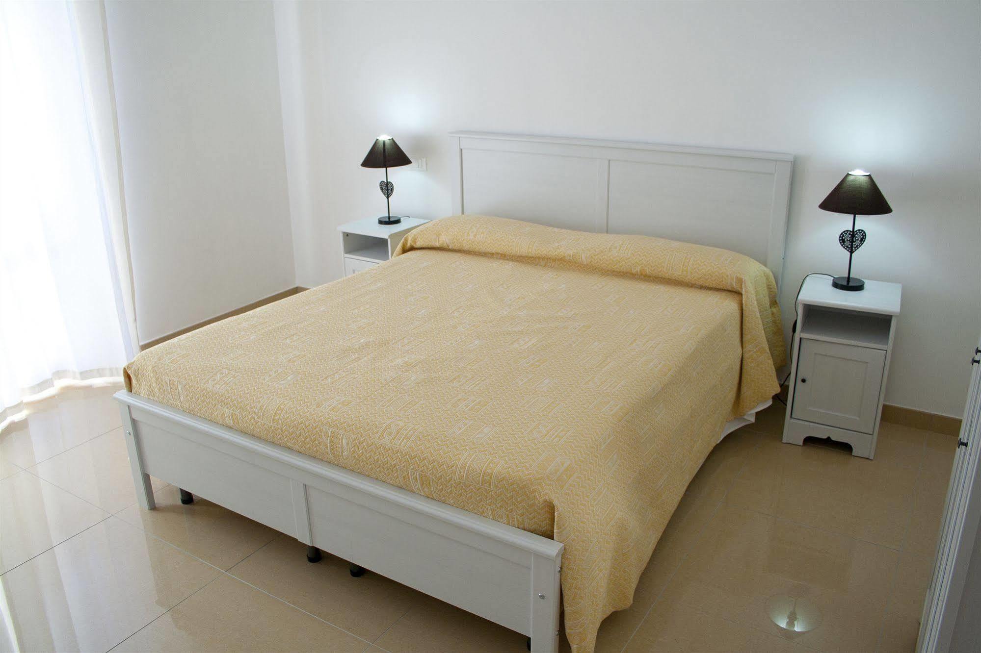 B&B Artemide Lecce Exteriör bild