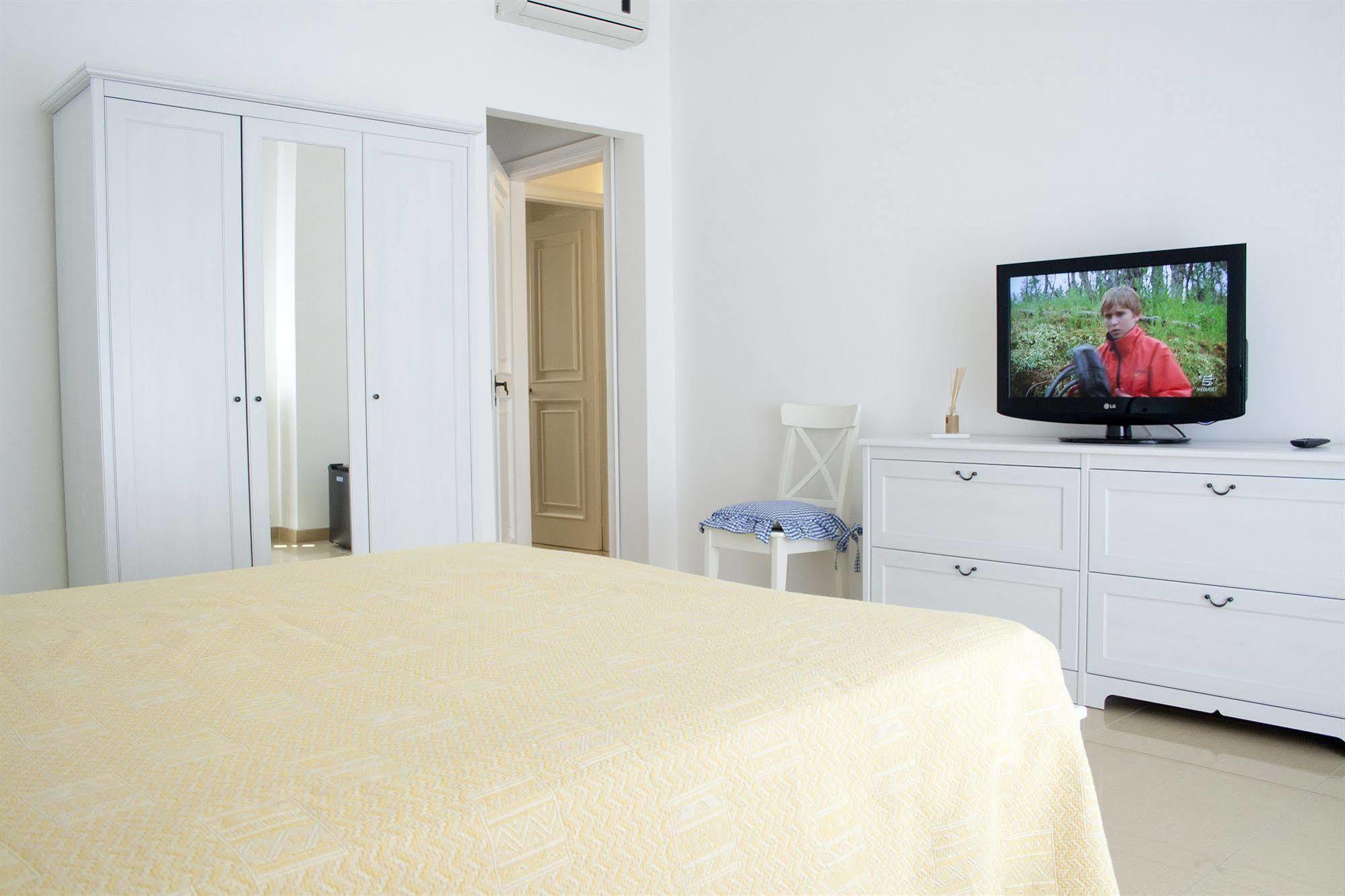 B&B Artemide Lecce Exteriör bild